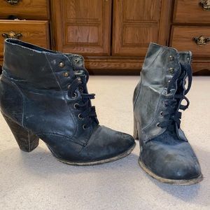 Cute Pleather Vintage Boots with Wooden Heel